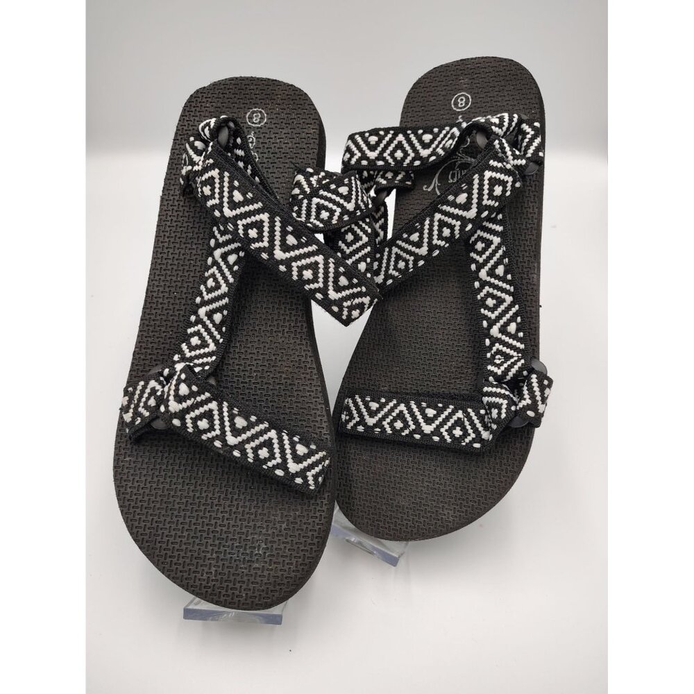 Sole Mates Womens Black & White Adjustable Strap Sandals Size 8 Tribal Pattern L